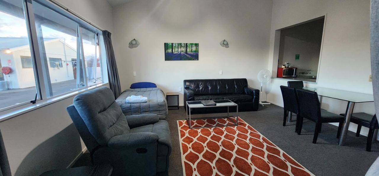 Acorn Estate Motel Masterton Dış mekan fotoğraf
